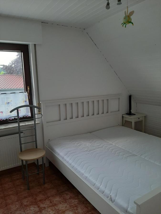 Familienfreundliche Ferienwohnung Auf Dem Lande Monteur Wohnung Hessisch Oldendorf Esterno foto