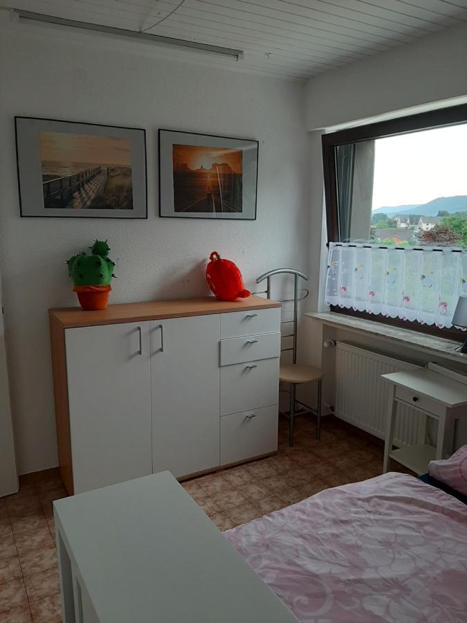 Familienfreundliche Ferienwohnung Auf Dem Lande Monteur Wohnung Hessisch Oldendorf Esterno foto